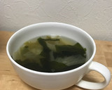あっさりわかめとレタスの中華スープ作り方2写真