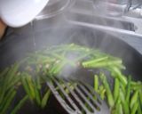レタスとアスパラのかまぼこ中華風炒め作り方2写真
