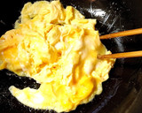 舞茸と卵のオイマヨ炒め☆作り方5写真