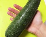 常備菜にも♡ズッキーニの黒胡椒ナムル作り方1写真