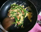 ニラ玉(カニカマ入り)簡単時短♪作り方3写真