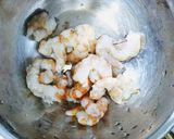 お弁当にも美味しい☆ピーマンのエビ詰め作り方1写真