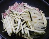 簡単！ピリ辛☆スイカの皮と茄子味噌炒作り方3写真