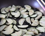 簡単うまい♪豚肉となすの味噌バター炒め作り方3写真