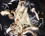 蓮根ときのこのペペロンチーノ作り方5写真