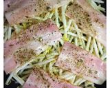 もやしオクラベーコンのハーブチーズ蒸焼作り方4写真