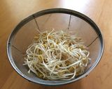 ひき肉と豆もやしのピリ辛炒め作り方1写真