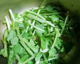 ほんのりごま油♪簡単！大根葉の味噌汁作り方4写真