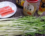 １分★簡単【水菜とカニカマのなめ茸和え】作り方1写真