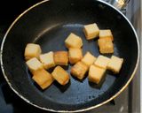 すぐ簡単！ピーマンと厚揚げのゴマ炒め！作り方1写真