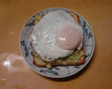 千切りキャベツと半熟目玉焼きのトースト作り方11写真