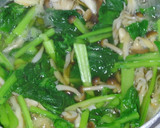 簡単朝食✿小松菜ときのこと豆腐のお味噌汁作り方3写真