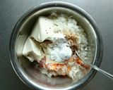 手を汚さず作る☆簡単煮込みハンバーグ。作り方2写真