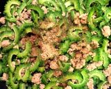 簡単・手早く ゴーヤと豚肉の梅炒め作り方3写真