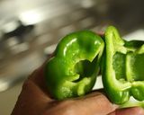 ピーマンのへたと種の取り方(丸ごと)作り方3写真