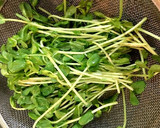 豆苗とにんにくの中華炒め 3分で完成作り方1写真