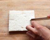 朝食にぴったり★卵サラダのカップパン！作り方2写真