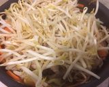 夏の余ったそうめんon野菜炒め!!作り方5写真
