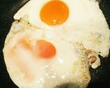 朝からガッツリ！目玉チーズマヨトースト♡作り方3写真