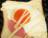 朝からガッツリ！目玉チーズマヨトースト♡作り方4写真