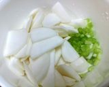 優しい甘酸っぱさ~かぶのメープル梅肉和え作り方3写真