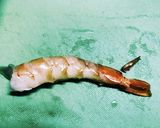 摘むだけ♪ぴろーんとえびの背ワタ取り作り方1写真