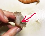 摘むだけ♪ぴろーんとえびの背ワタ取り作り方2写真