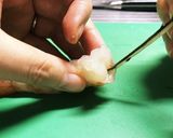 摘むだけ♪ぴろーんとえびの背ワタ取り作り方3写真