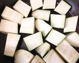 生姜とからし風味〜簡単ナスの焼き浸し☆作り方1写真