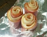 弁当に★簡単ハムと餃子の皮で薔薇の花作り方6写真