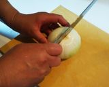 丸ごと玉ねぎの、コンソメ煮作り方1写真