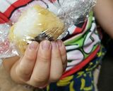 子供大好き☆ウチのてんかすおにぎり作り方5写真