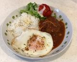 余ったハンバーグ、デミトマのロコモコ丼！作り方6写真