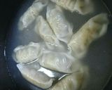チルド餃子で簡単水餃子☆レタススープ☆作り方1写真