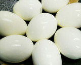 簡単にできる♪ゆで玉子の殻のむきかた♪作り方4写真