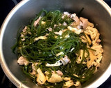 刻み昆布と細切り豚ロースの油揚げ煮作り方4写真