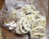 揚げ蓮根のメープルマスタード風味作り方1写真