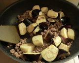 簡単★ナスとひき肉のメープル味噌炒め作り方3写真
