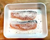 サーモンのムニエル☆レモンバター醤油作り方1写真