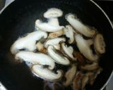 簡単♪市販の肉団子ともやしの中華スープ作り方1写真