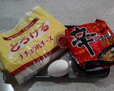 たまごとチーズの辛ラーメン作り方1写真