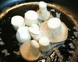 簡単☆エリンギの焦がしバター醤油焼き作り方2写真