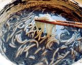 魔女の黒鍋!?黒ゴマ豆乳シャンタン鍋作り方5写真