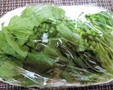 簡単【ほうれん草とソーセージの中華和え】作り方4写真