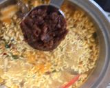 うま辛っ！辛ラーメンdeチーズ味噌ナベ作り方2写真