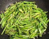 空芯菜の茎でシャキッときんぴら作り方3写真