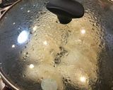 パクチーとトマトのサラダ乗せの焼き餃子作り方10写真
