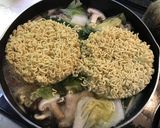辛ラーメンでホカホカ鍋作り方2写真