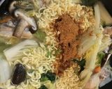 辛ラーメンでホカホカ鍋作り方3写真