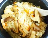 大黒本しめじと北海道秋鮭の炊き込みご飯♡作り方5写真